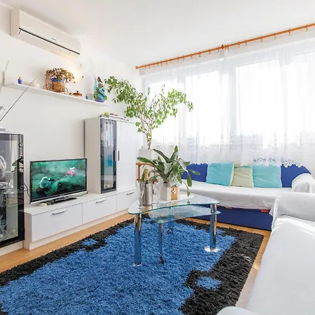 Apartment Stunning In Omis With Wifi *
