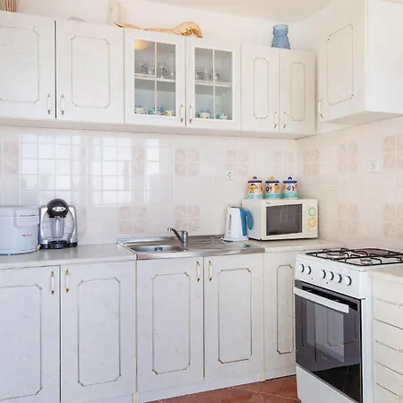 Stunning In Omis With Wifi Apartment *